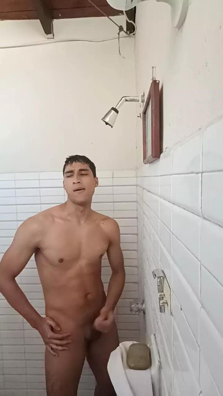 hmbre2 on Cam4 