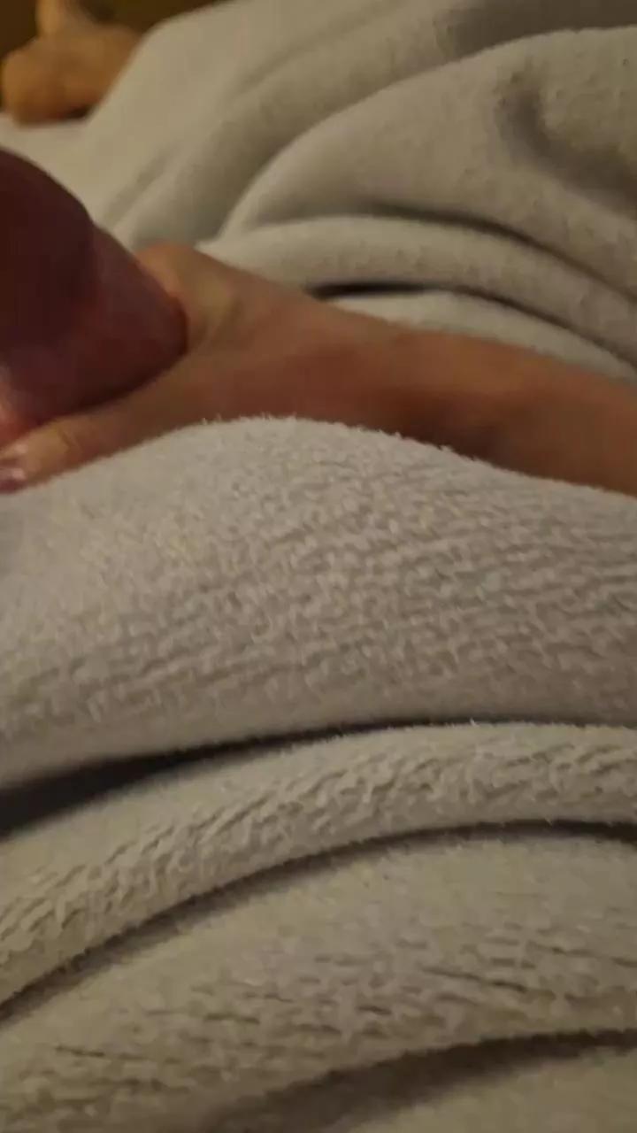 Hornyboy48196 on Cam4 