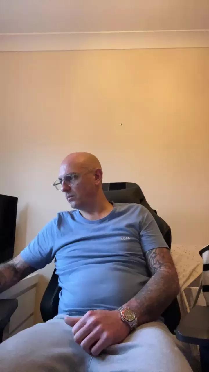 hornyhants1 on Cam4 