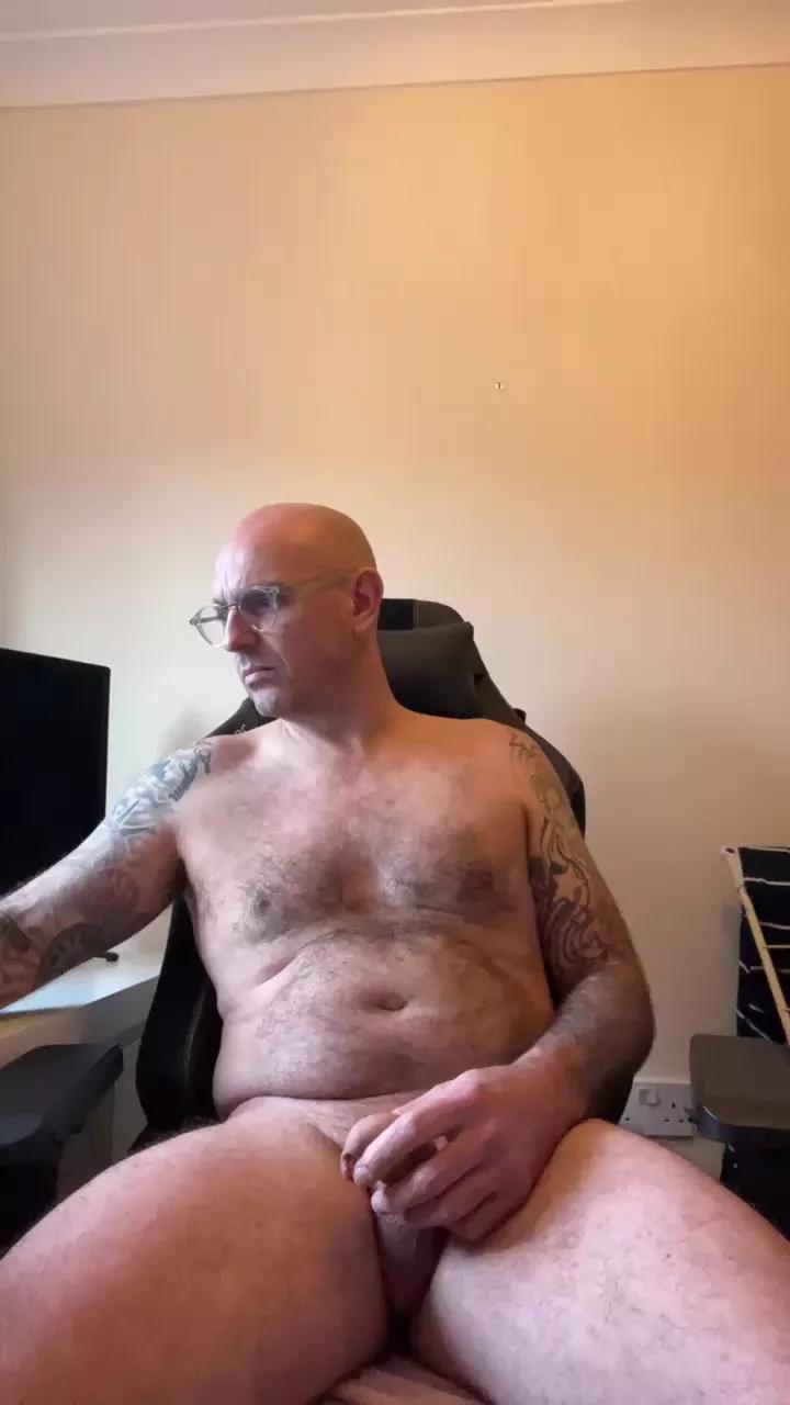 hornyhants1 on Cam4 