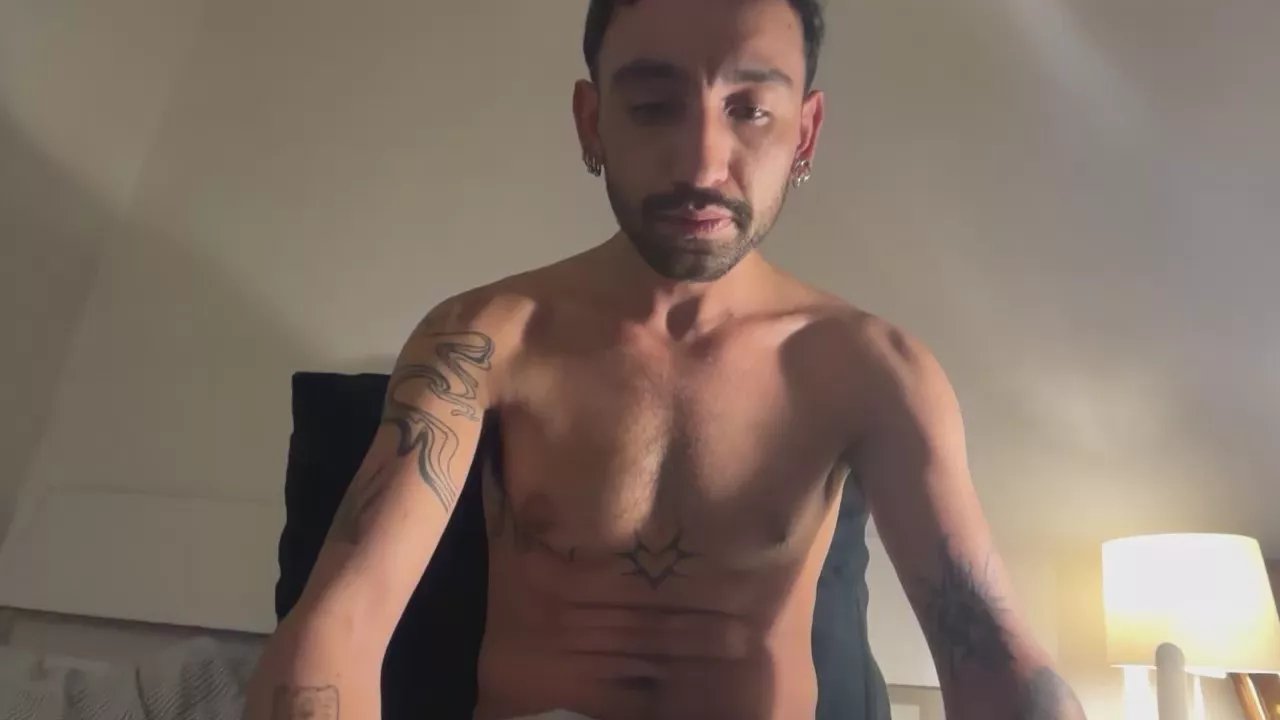 Offline Hot_Slim on Cam4