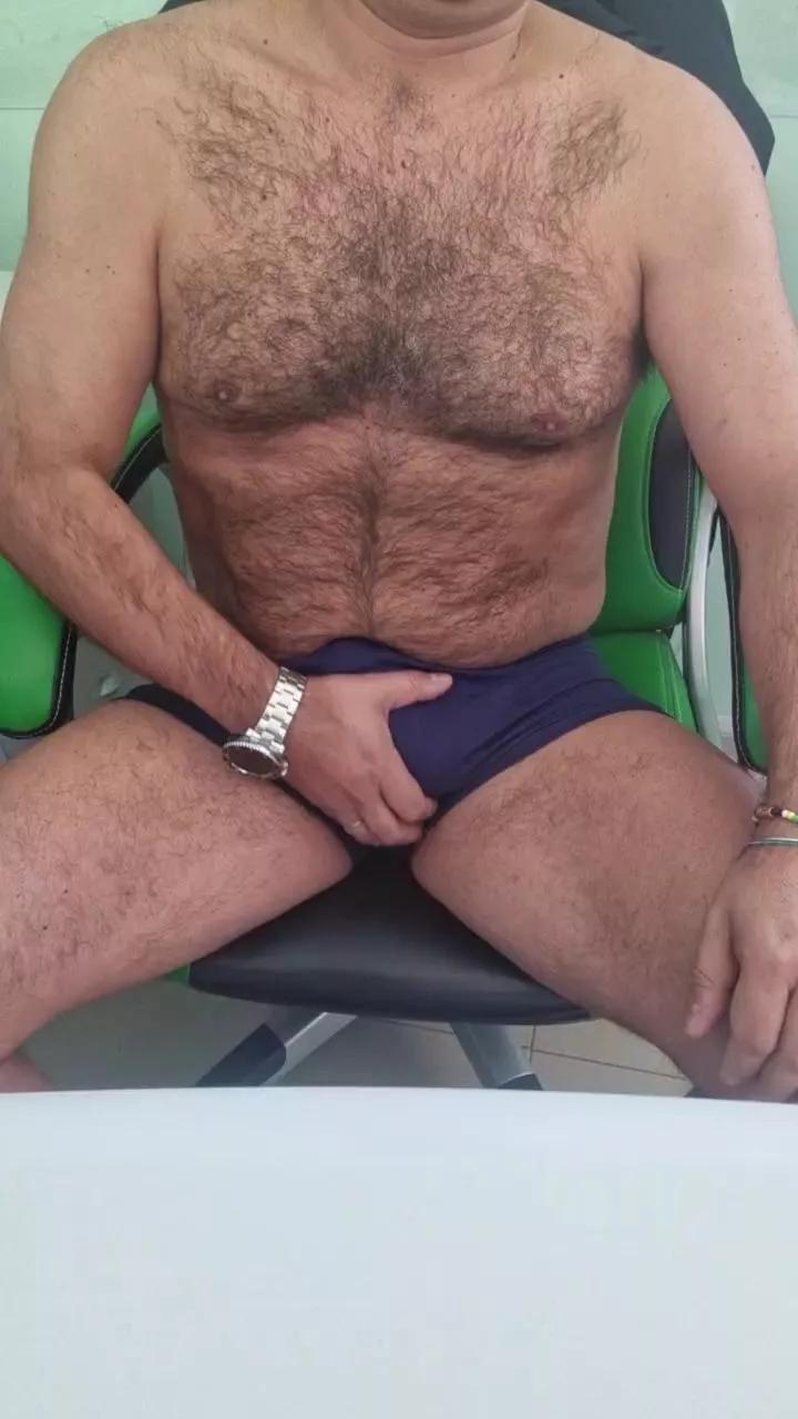 hotdaddyita on Cam4 
