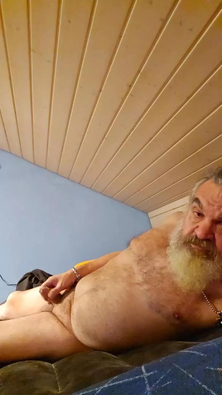 housi6fun on Cam4 