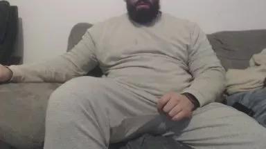 Hugehairymacho on Cam4 