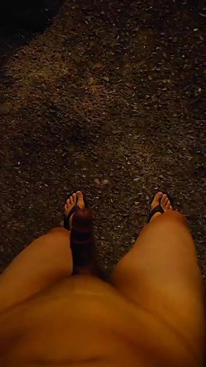 Offline ikarino1 on Cam4