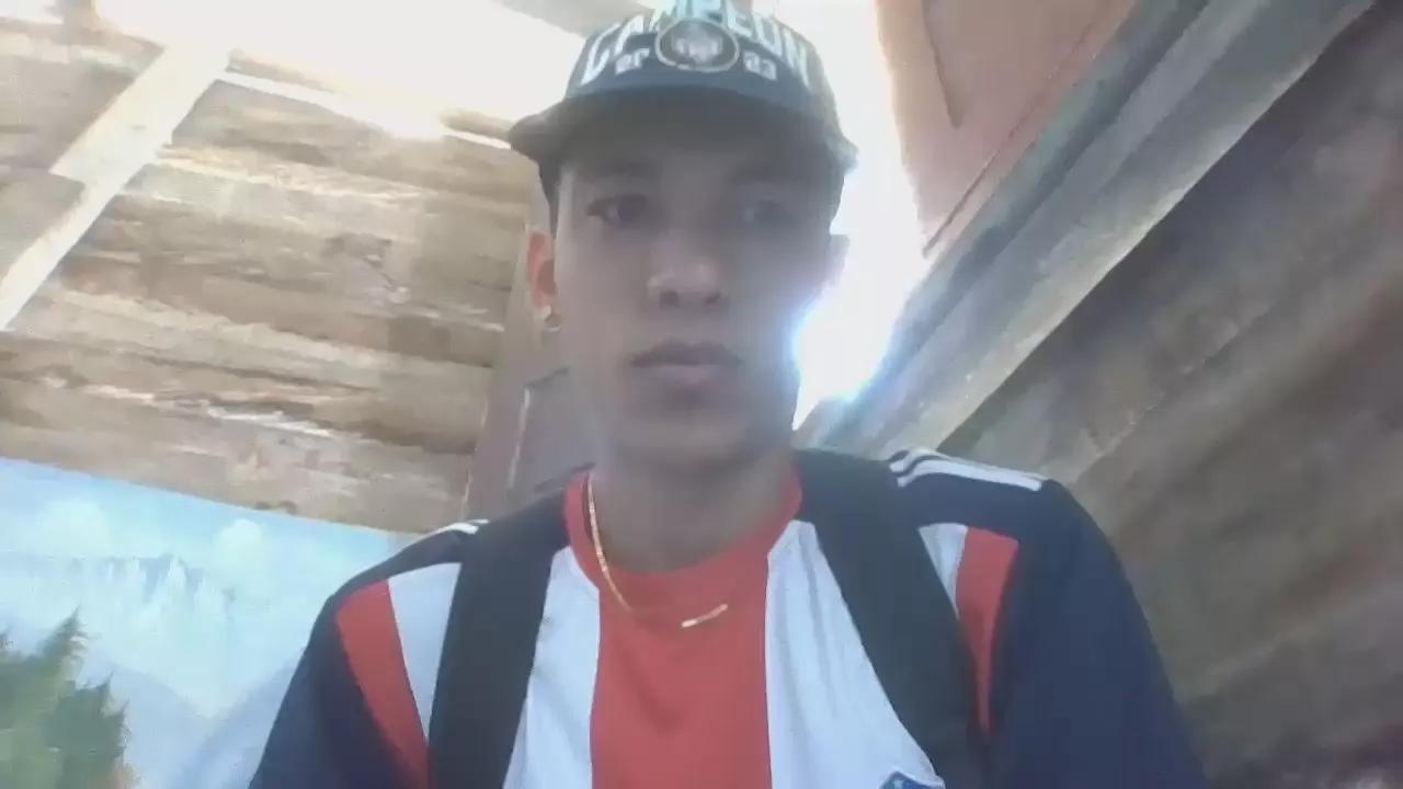 inframundotoun1 on Cam4 