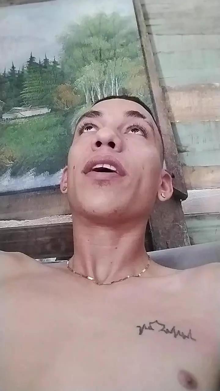 inframundotoun1 on Cam4 