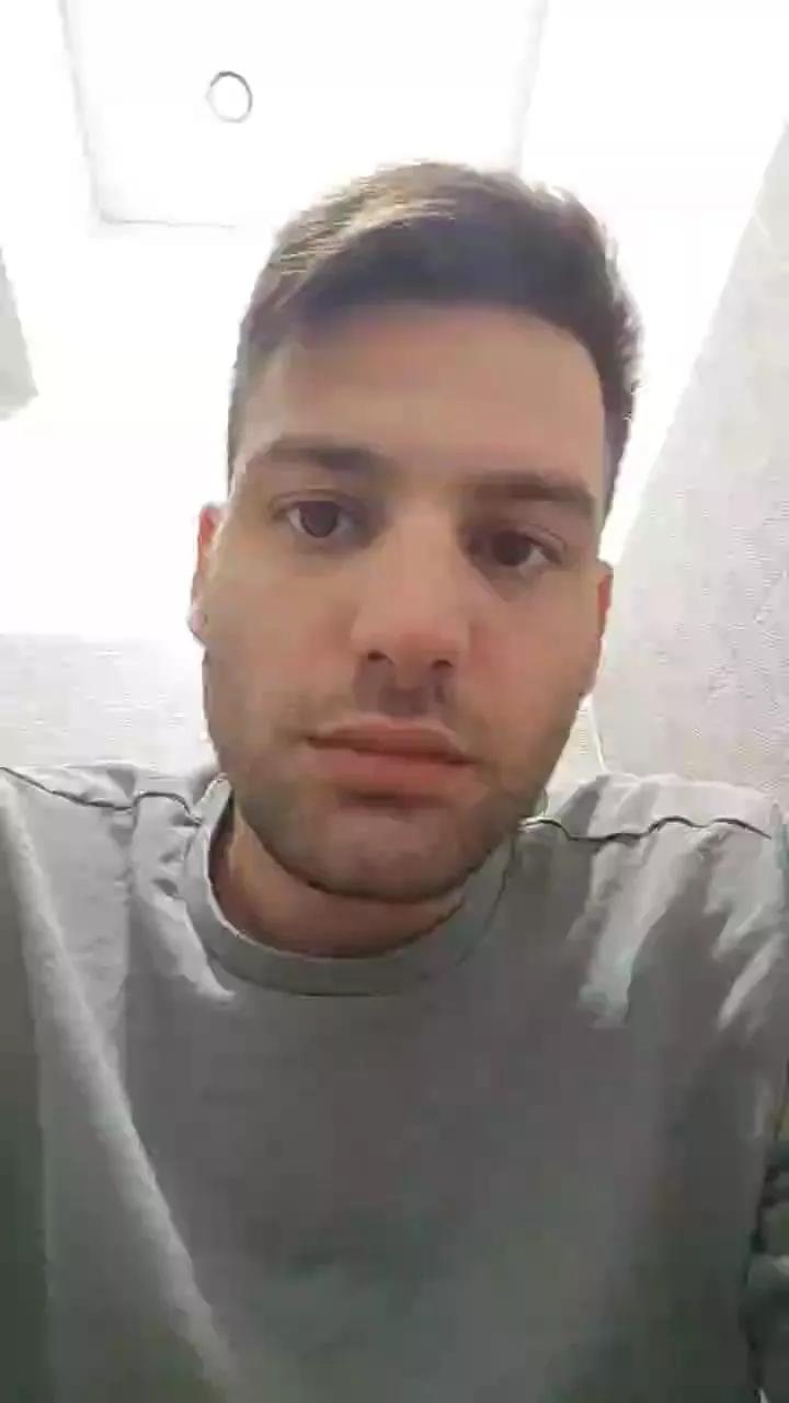 italian_bull1 on Cam4 