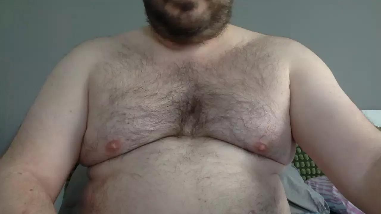 ItalianBear88 on Cam4 