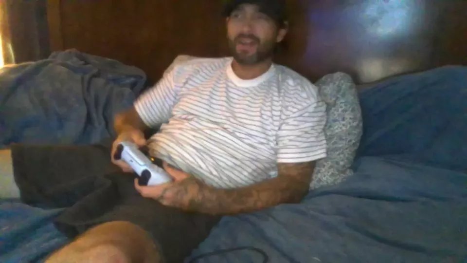 Offline Itzmeebaby on Cam4