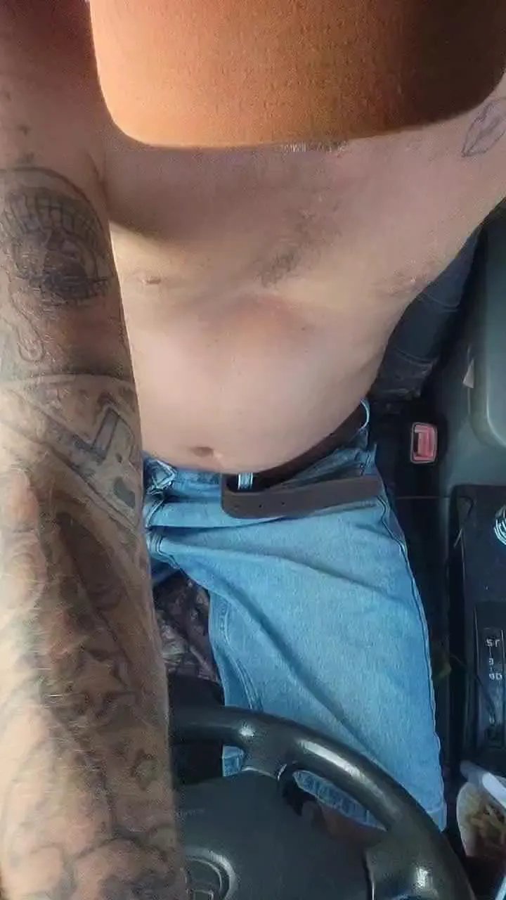 Offline Itzmeebaby on Cam4