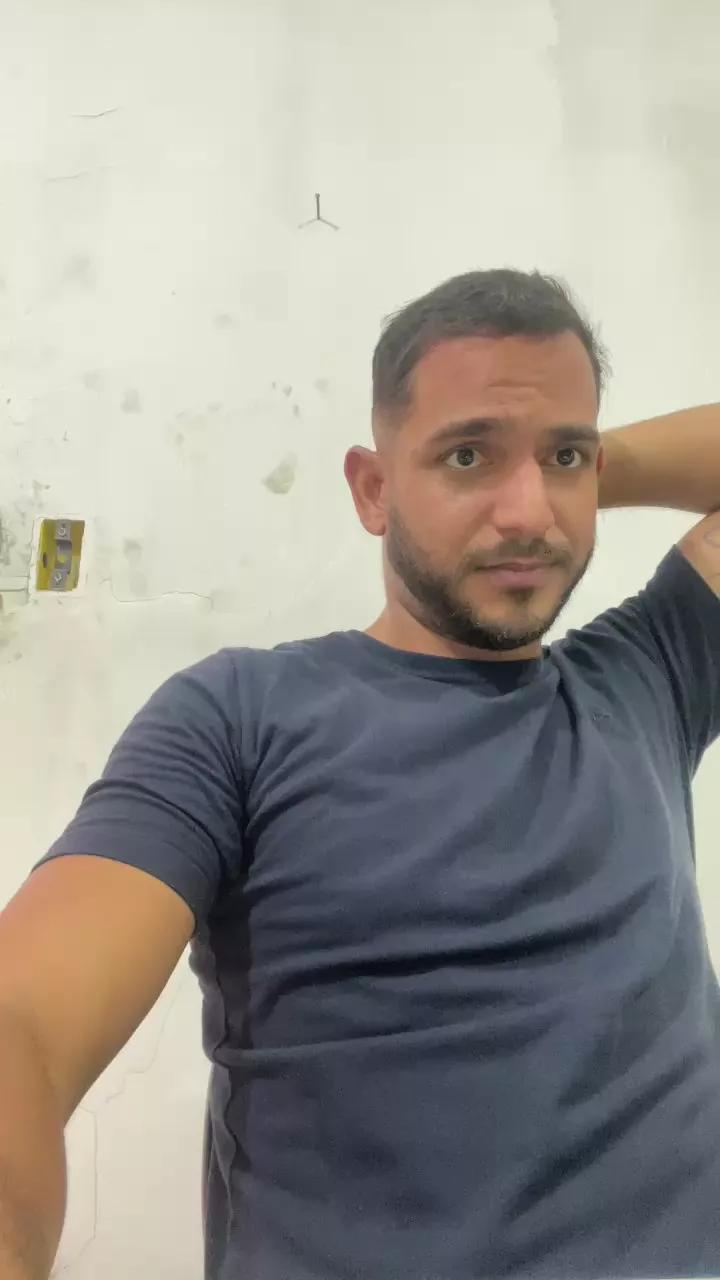 ivanjuniior_ on Cam4 