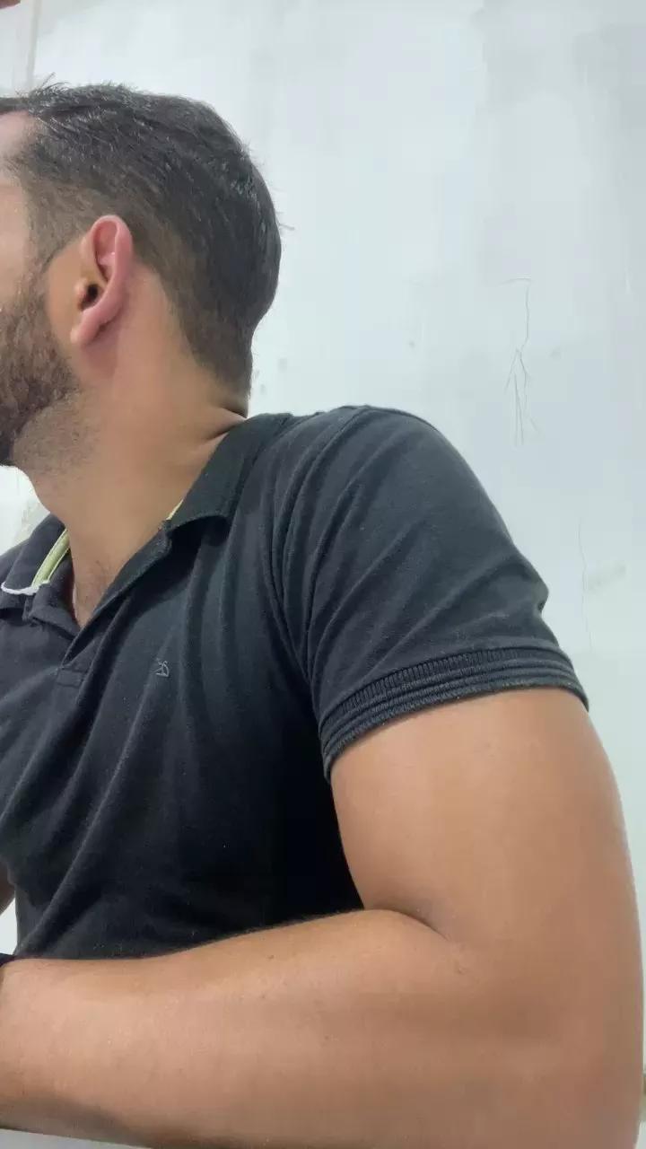 ivanjuniior_ on Cam4 