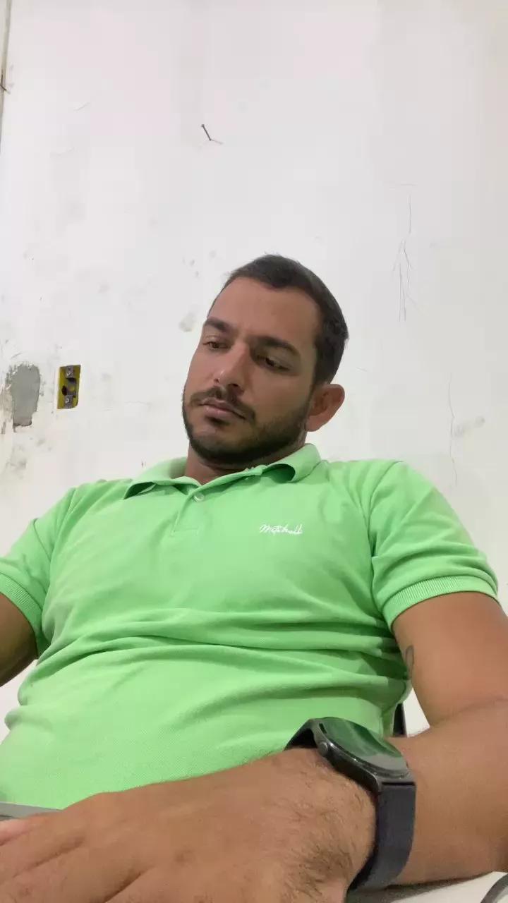 ivanjuniior_ on Cam4 