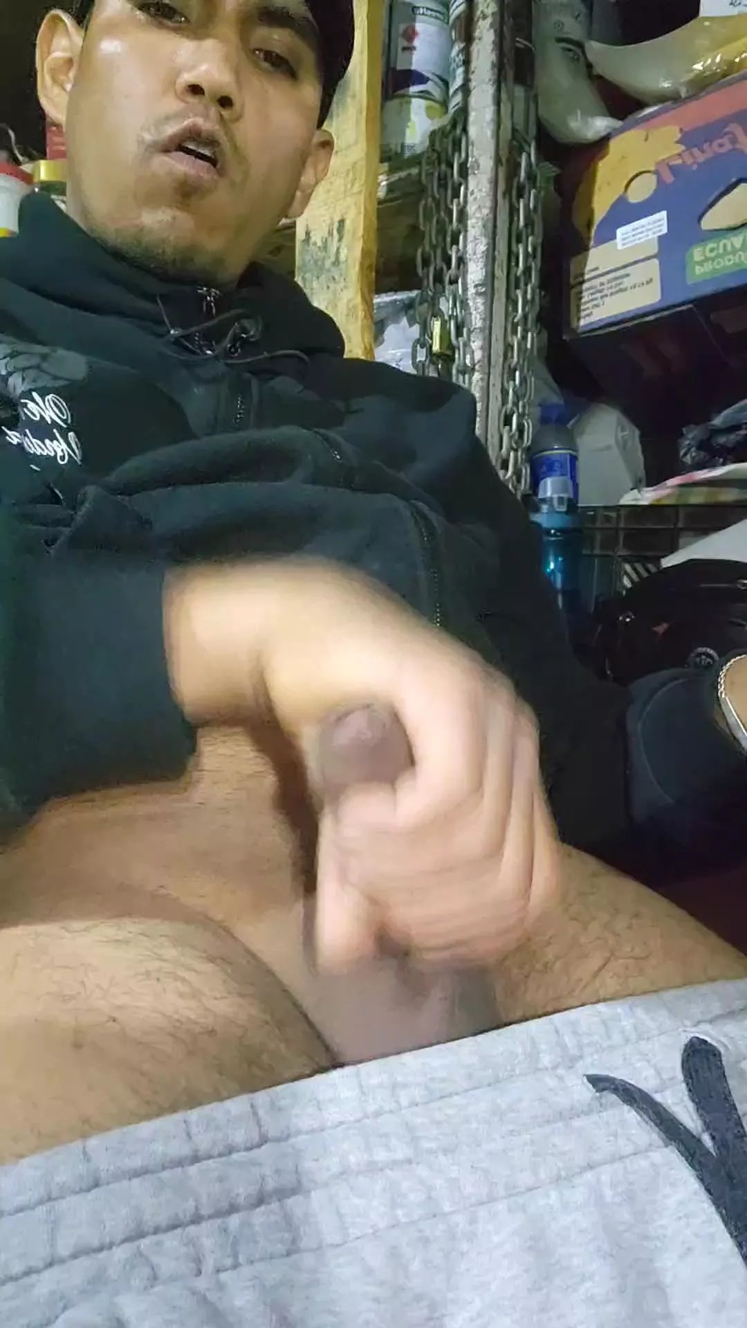 Offline Jaaviier69 on Cam4