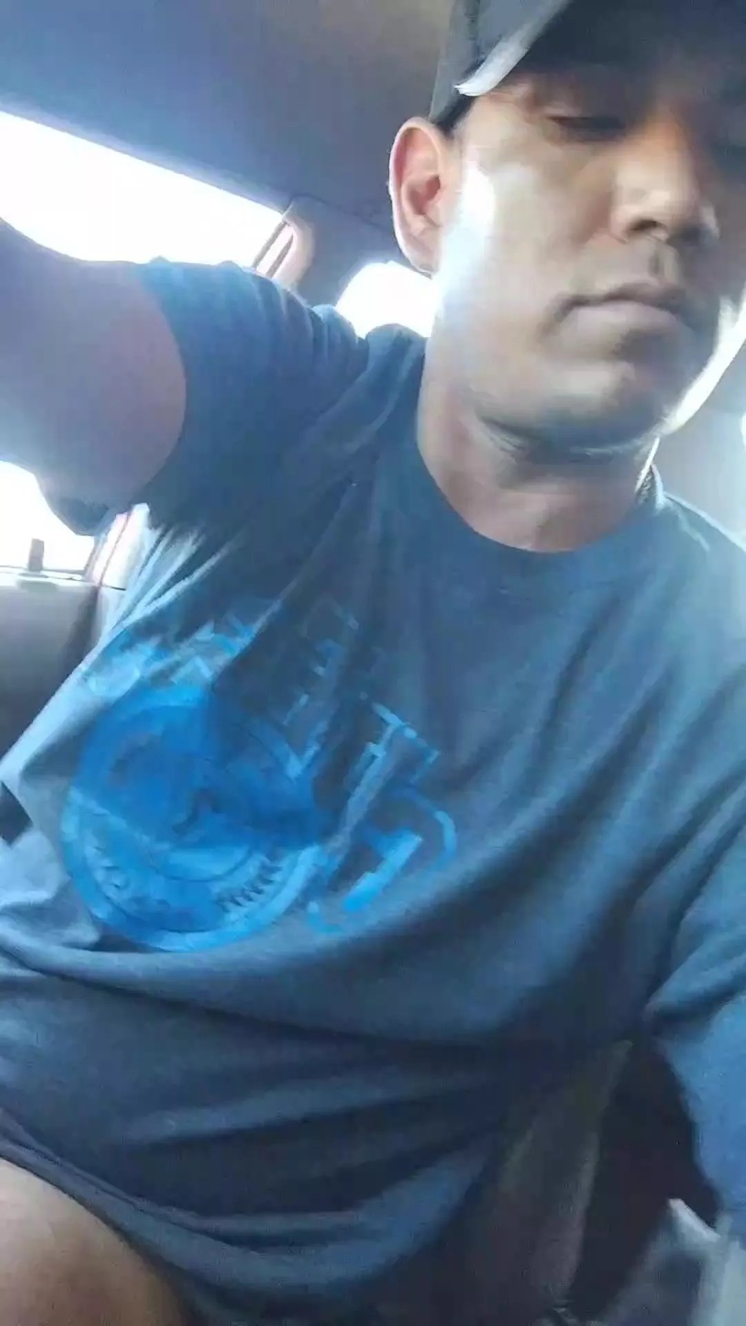 Offline Jaaviier69 on Cam4