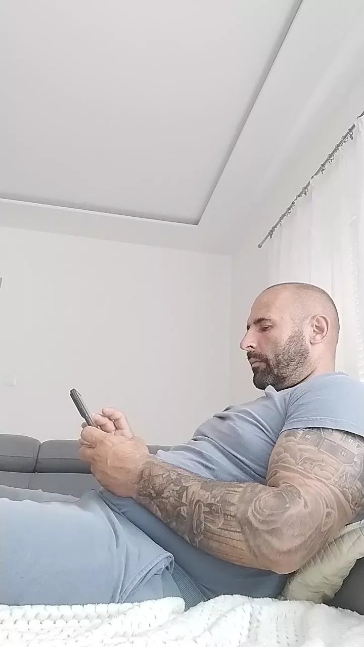 Offline Jack198303 on Cam4