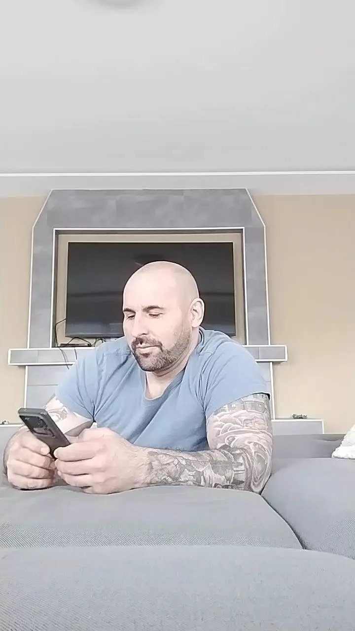 Offline Jack198303 on Cam4