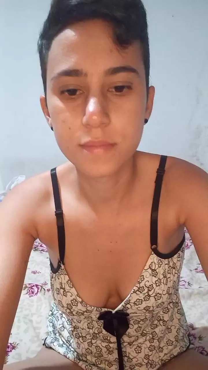 Offline jajasfd4 on Cam4