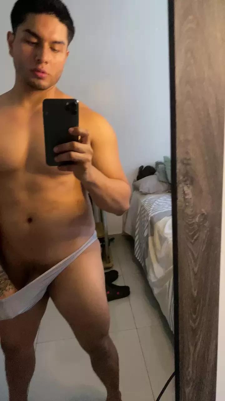 Jangel9595 on Cam4 