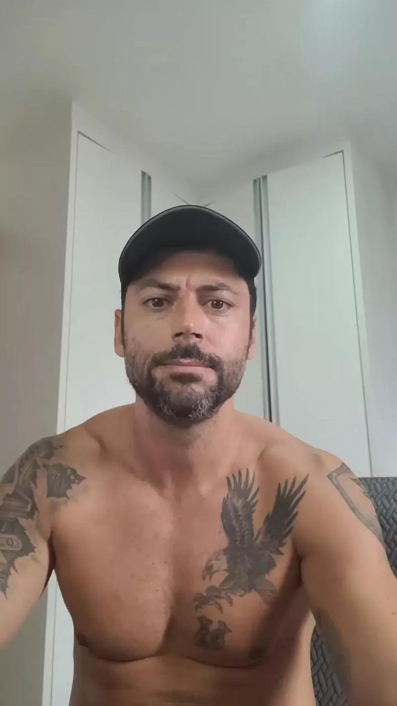 jdevil7 on Cam4 