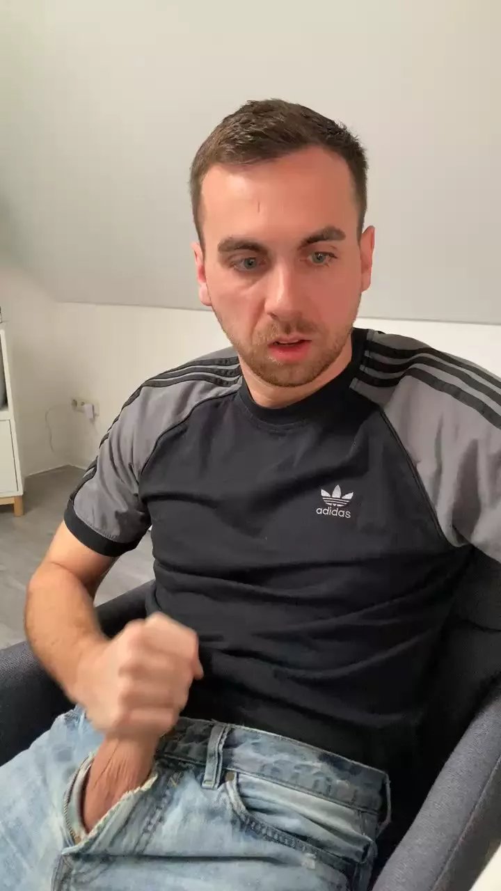 Offline Jeansjunge96 on Cam4