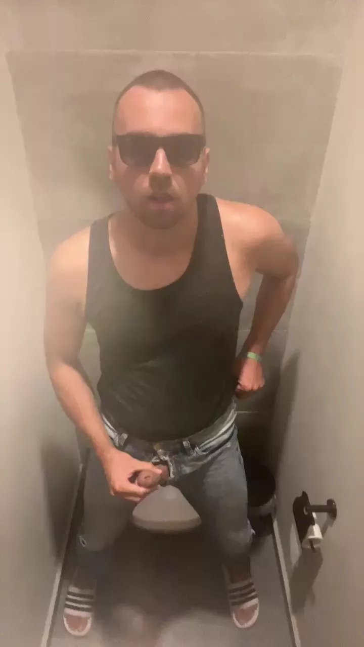 Offline Jeansjunge96 on Cam4