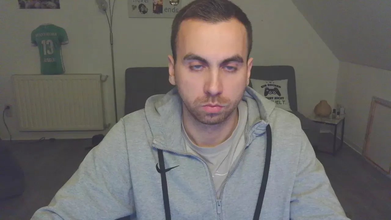 Offline Jeansjunge96 on Cam4