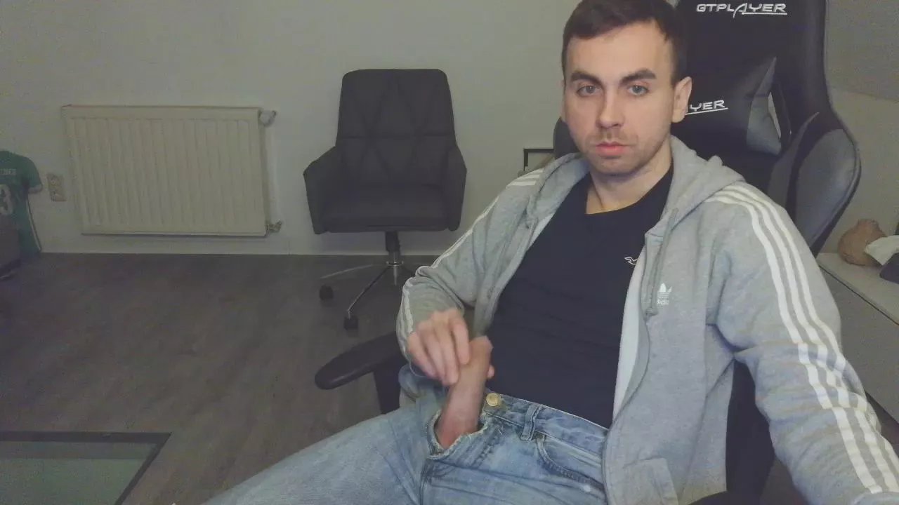 Offline Jeansjunge96 on Cam4