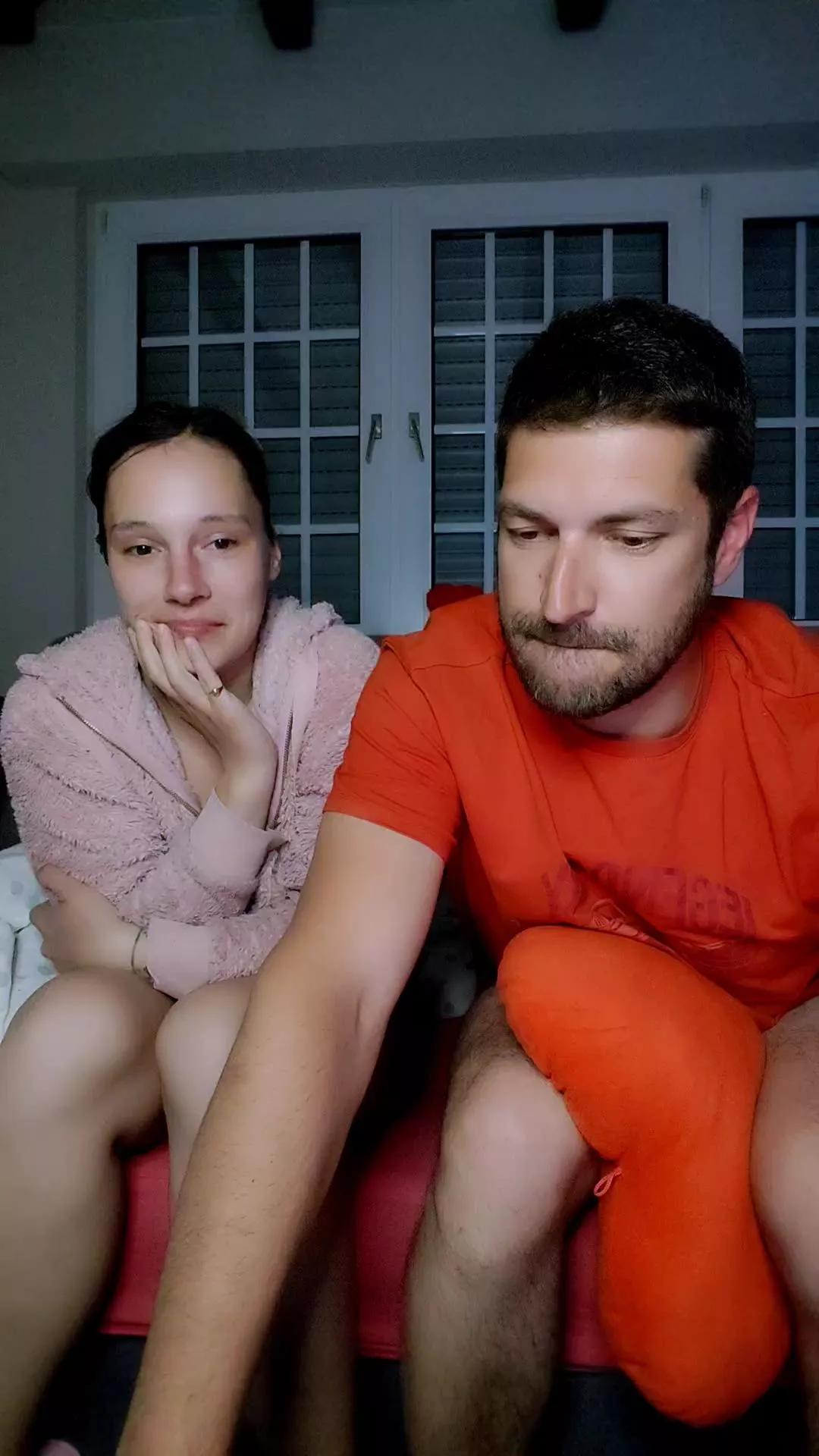 Jeunecouple3227 on Cam4 