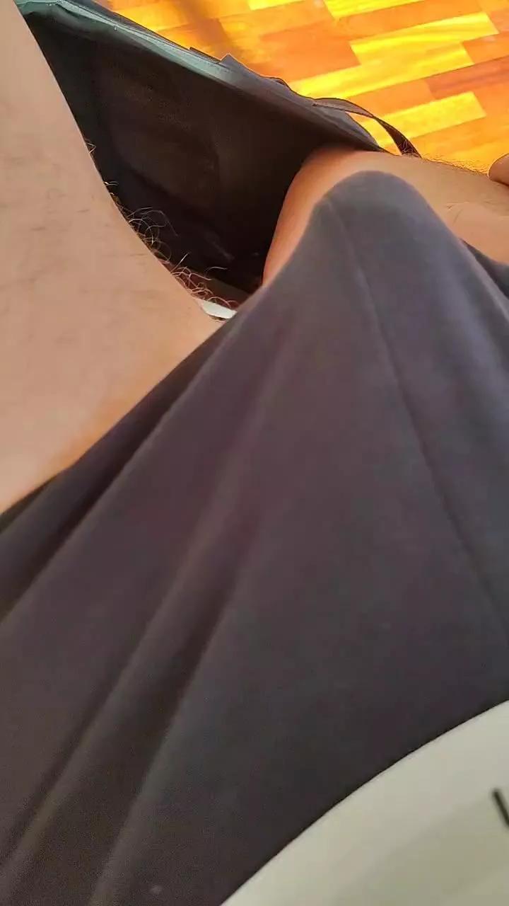 Jeuneenfolie on Cam4 