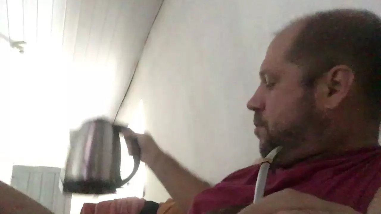 Offline jlegal2 on Cam4