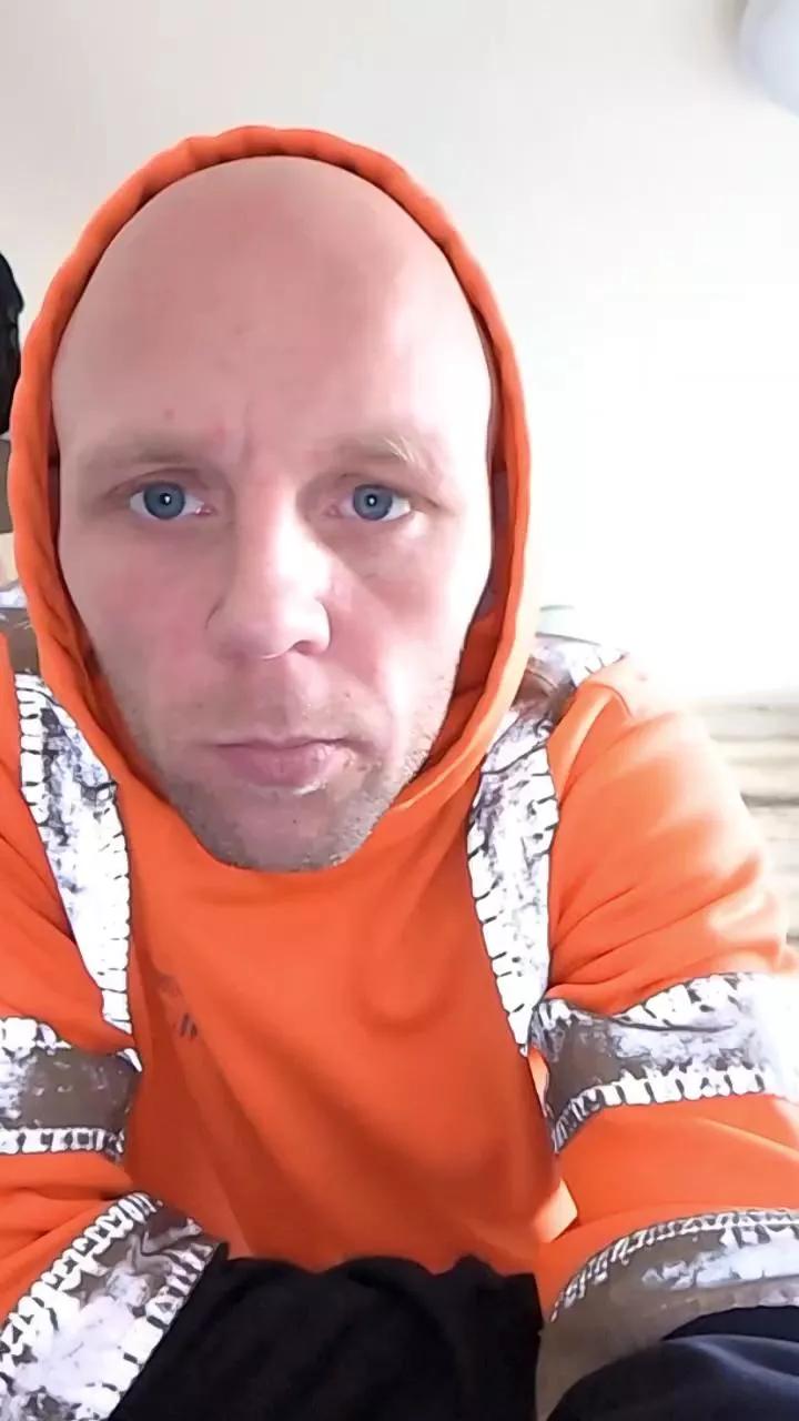 jonesy_fun on Cam4 