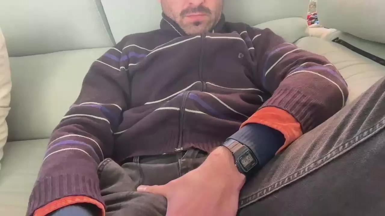 jordi_grenou on Cam4 
