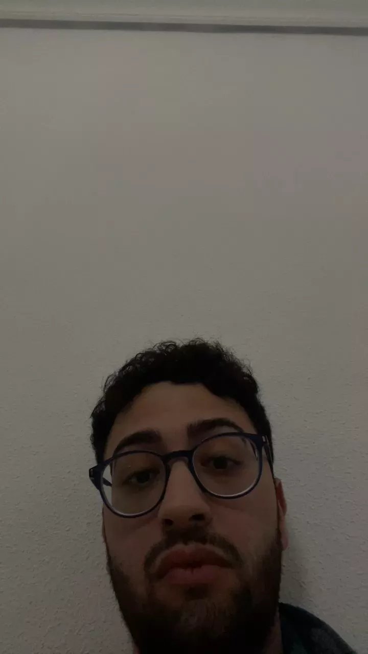 Offline Joseluisca4 on Cam4