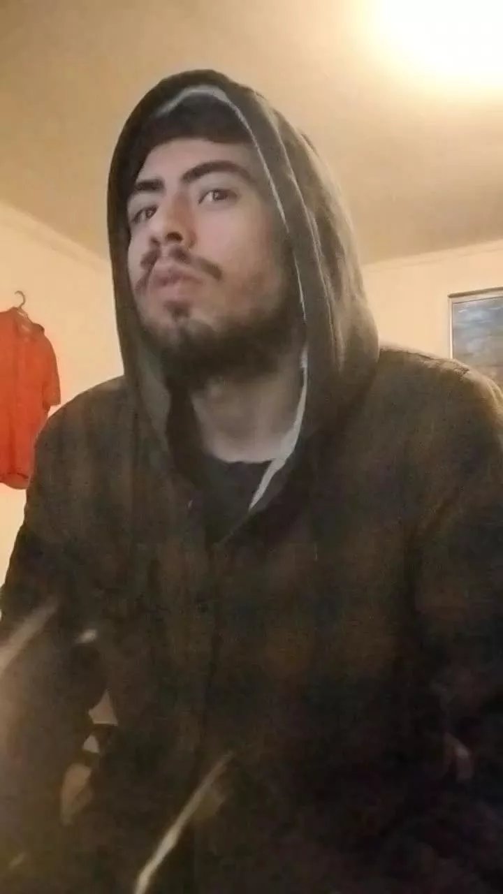 Offline jovendotado420 on Cam4