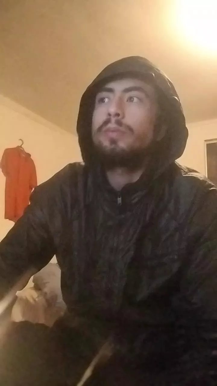 Offline jovendotado420 on Cam4