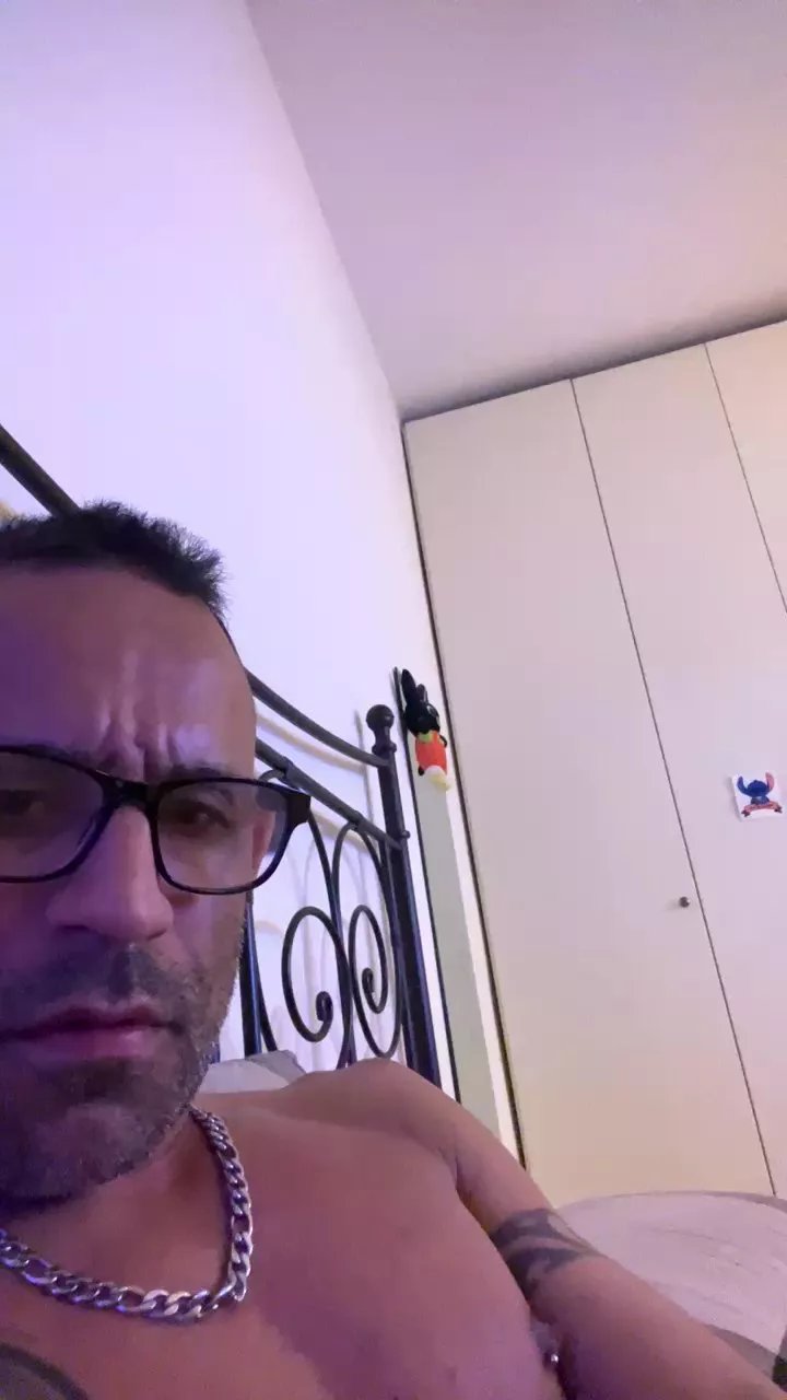 Offline JSYMON on Cam4