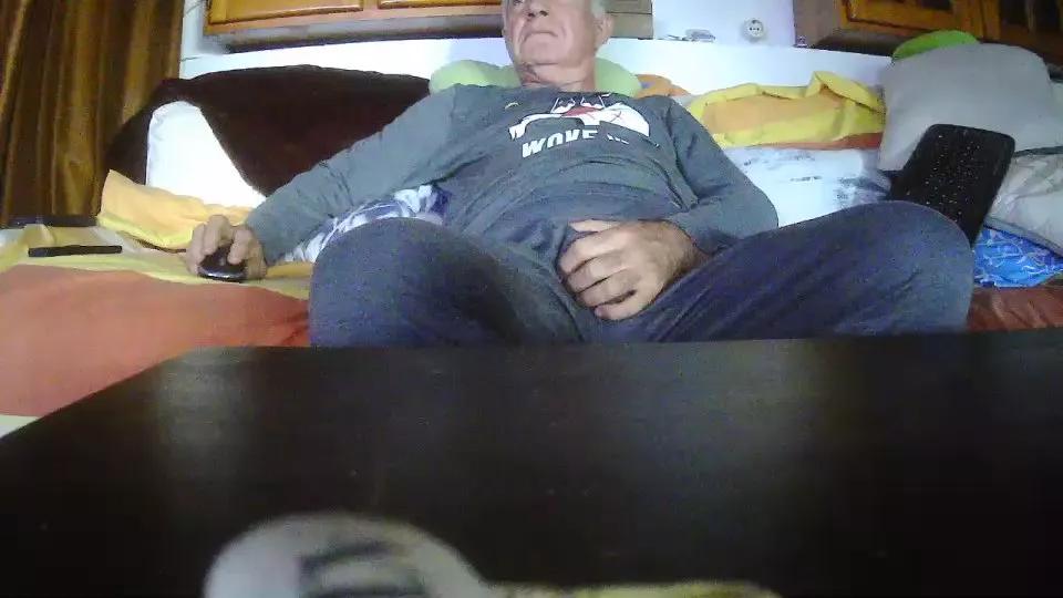 juanjr59 on Cam4 