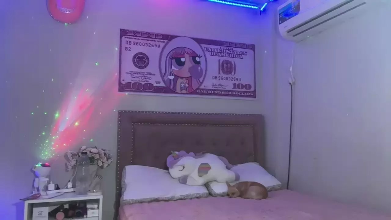 Offline Juli_alaniz on Cam4