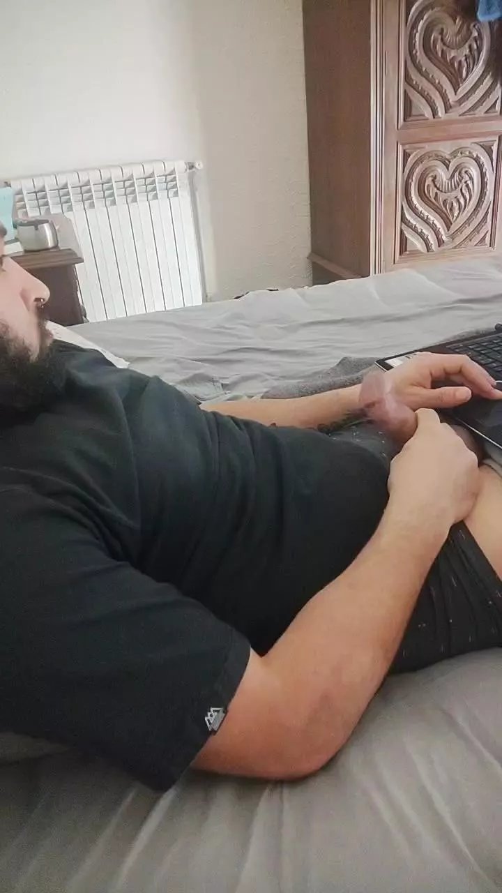 Offline Kalio on Cam4