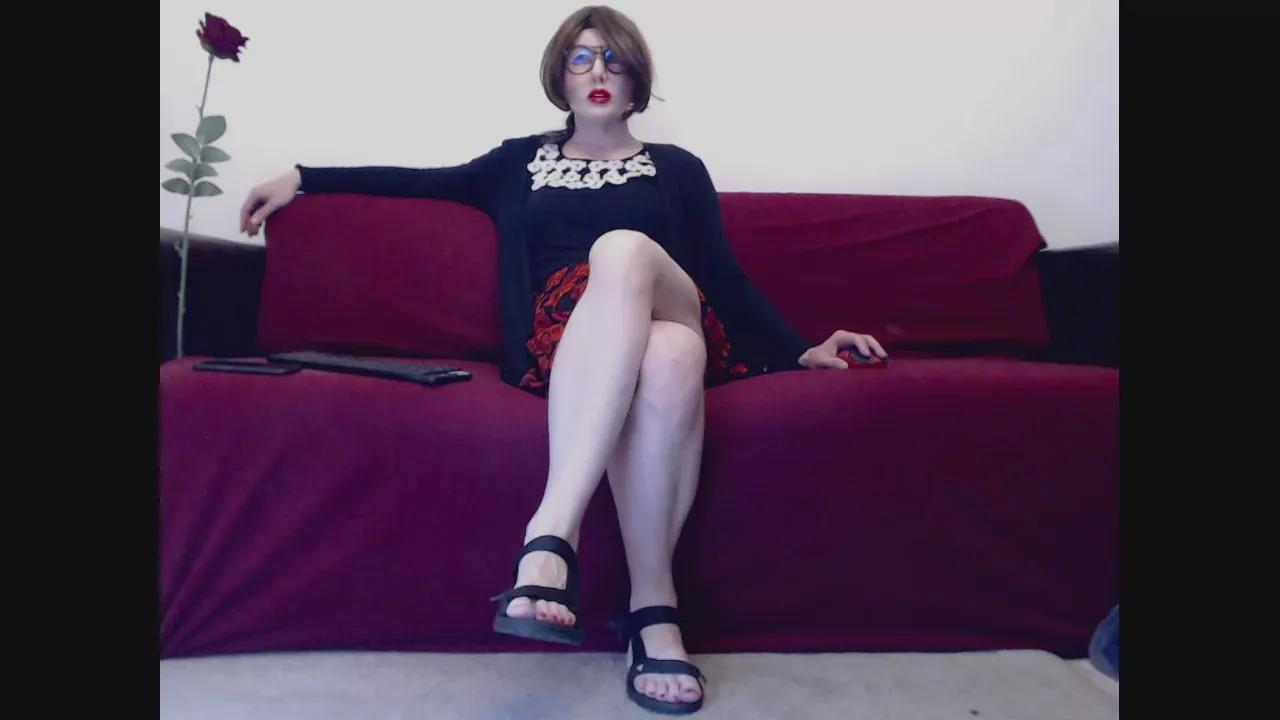 Kamila_office on Cam4 