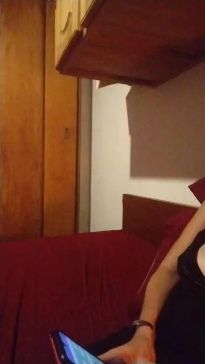 Kanenika on Cam4 