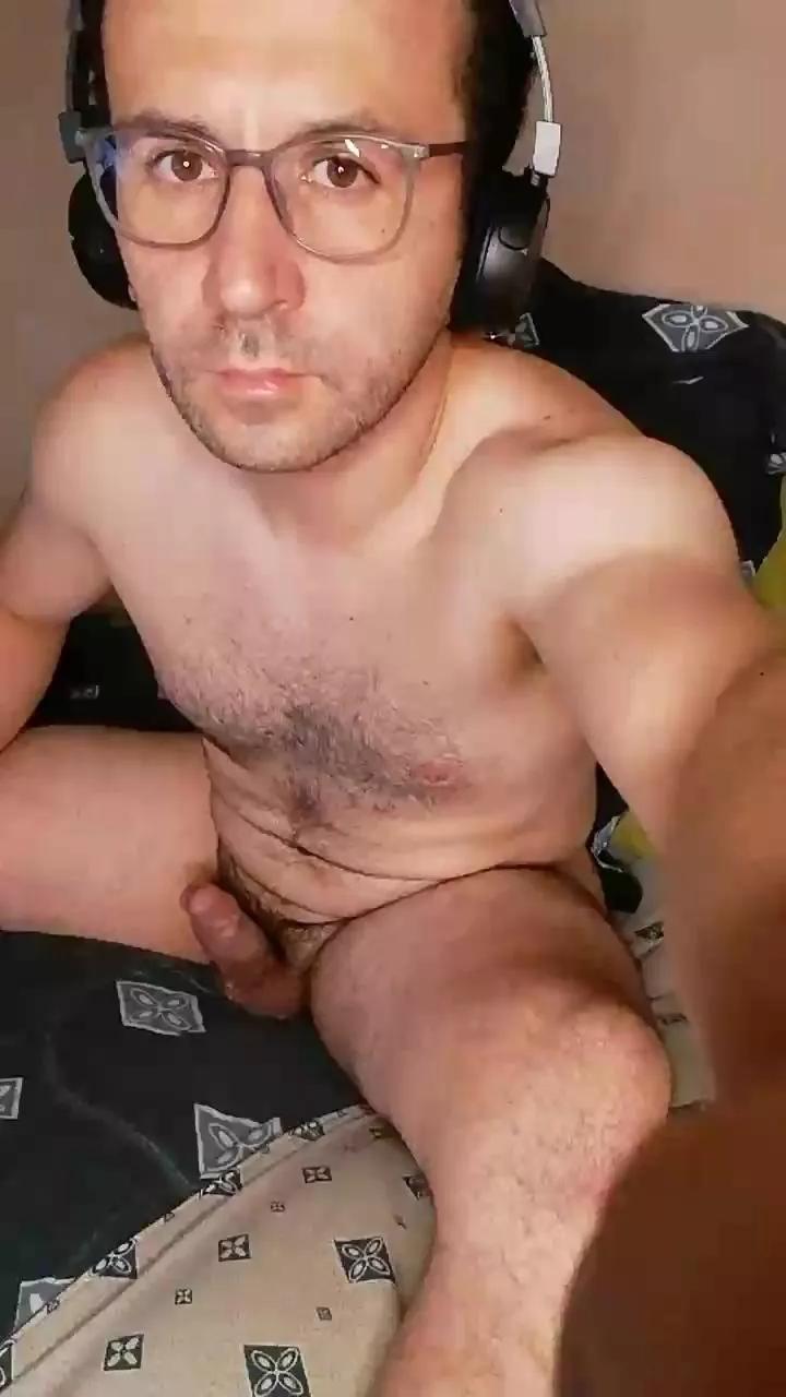 Kertsxxx on Cam4 