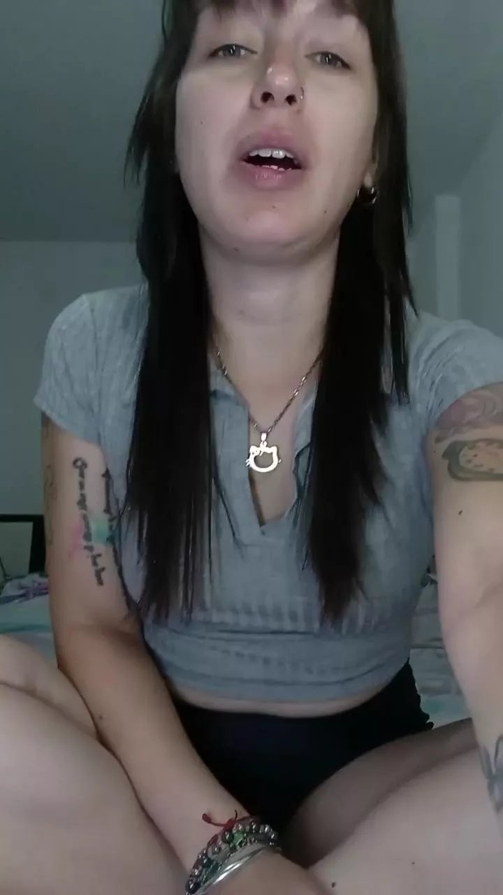 Offline KittyManilla on Cam4