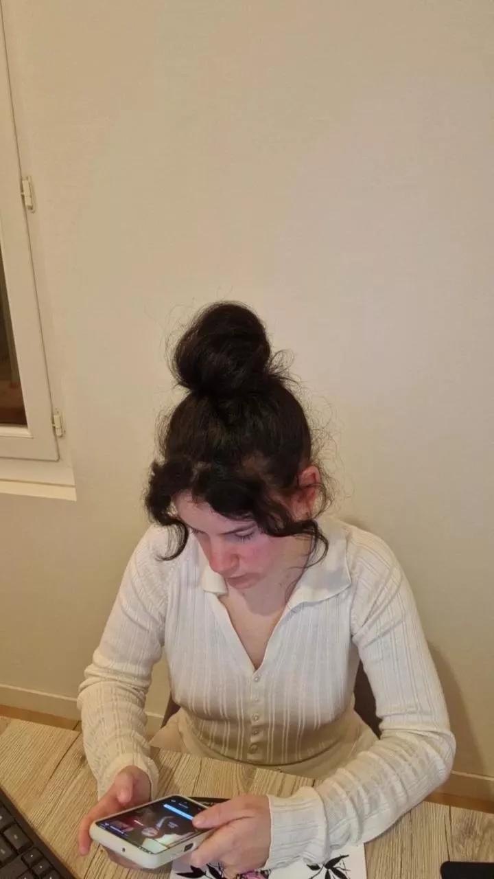 kyrakyra1 on Cam4 