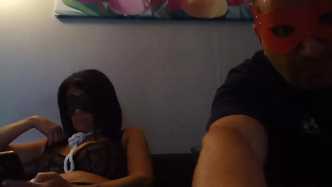 Lauratonynapoli on Cam4 