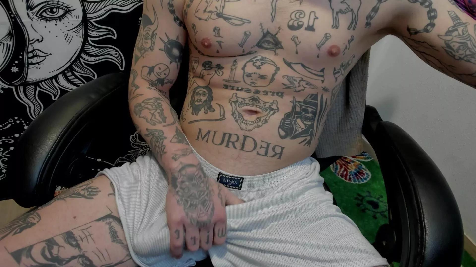 Layneinchains on Cam4 