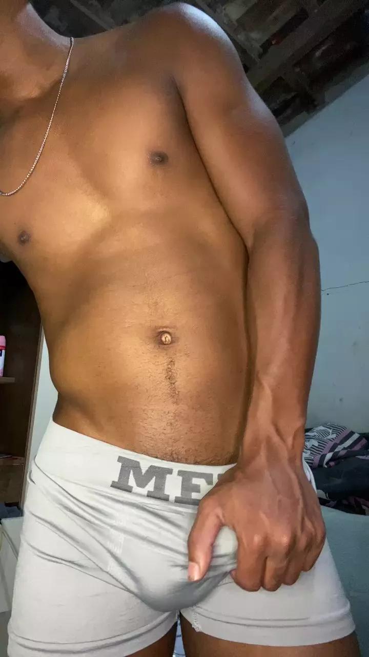 leo_xxj on Cam4 