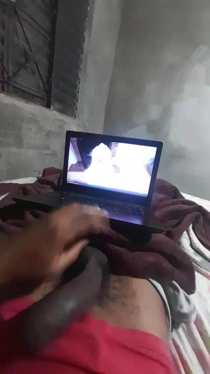 leonardo2637 on Cam4 